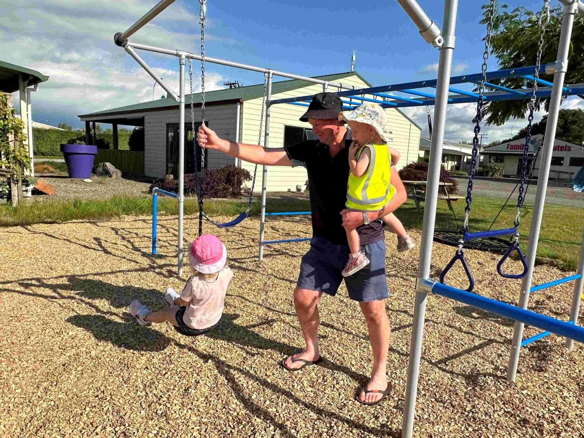 Otorohanga Kiwi Holiday Park Exterior foto